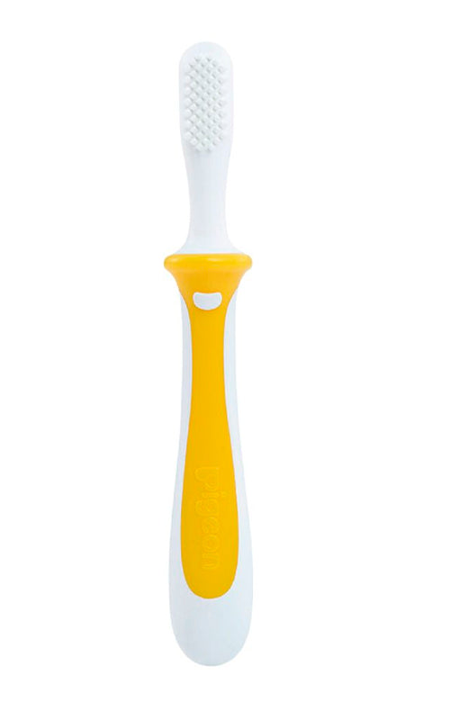 Pigeon Baby Training Toothbrush Lesson 1 - Yellow